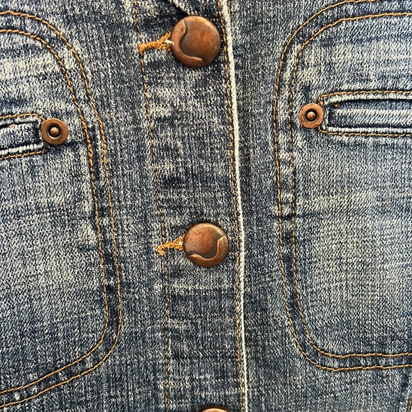Womans Joe jean jacket size Medium - Picture 2 of 8